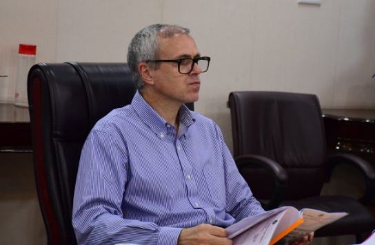 'श्रीनगर में व्यापारियों, होटल व्यवसायियों की सीएम उमर से मुलाकात के बीच बजट पूर्व परामर्श जारी | '